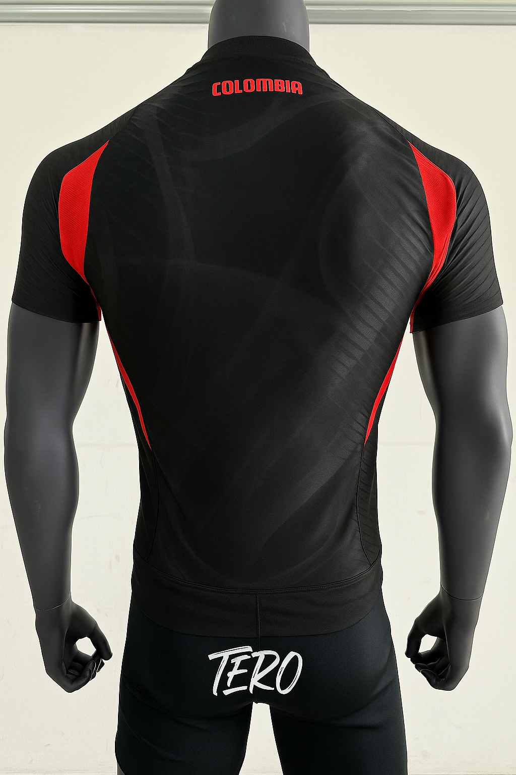 CAMISETA NEGRA SELECCION COLOMBIA