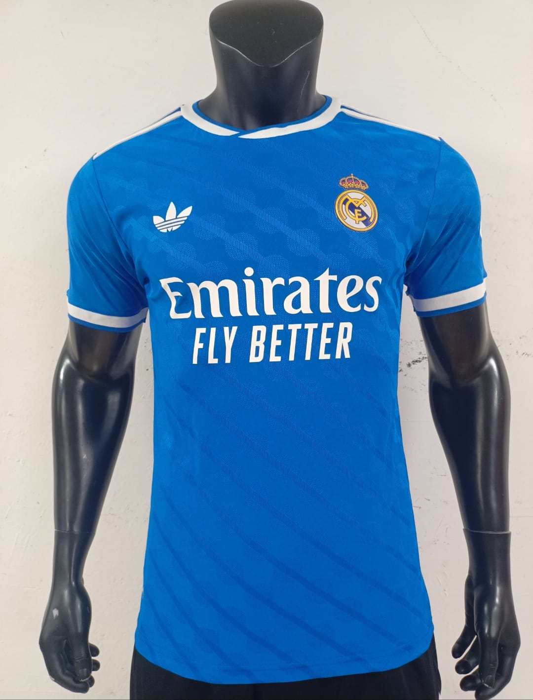 Camiseta Oficial Real Madrid 2526. 3ra equipación