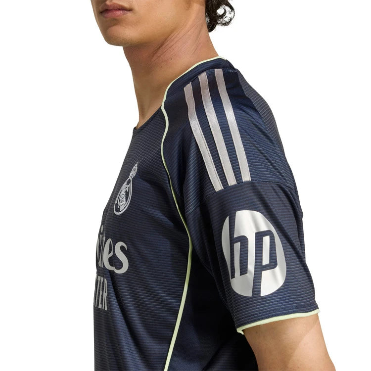Camiseta Oficial Real Madrid 2526. 2da equipación